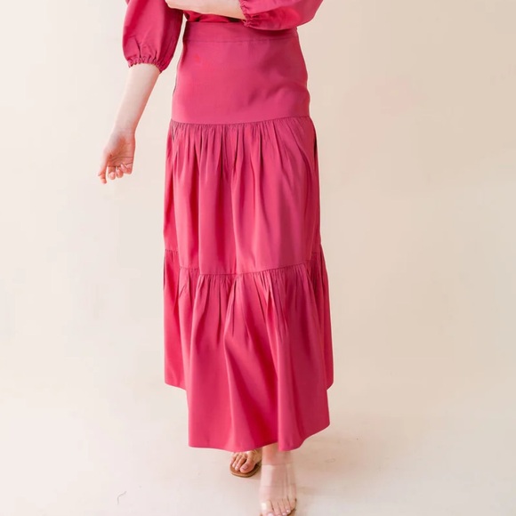 FLAW LaRoque Sunday Skirt Maxi Tiered Faille Fabric Size XS Magenta Berry Pink - Picture 1 of 9